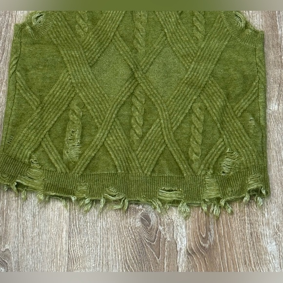 JNBY Green Cable Knit Sweater Vest - Picture 6 of 10